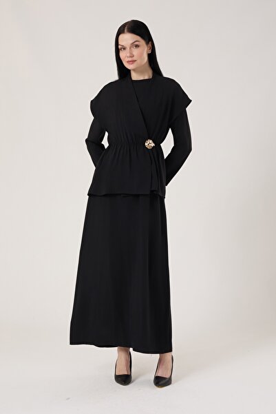 Jupe Broş Detaylı Çıkarılabilir Yelekli Elbise 7268