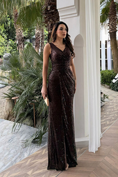 Sindimoda Εορταστικό βραδινό φόρεμα με παγιέτες και λαιμόκοψη V 1072