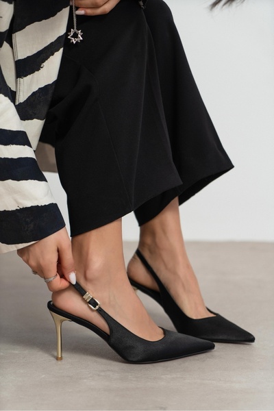 NİŞANTAŞI SHOES Viora Black Satin curea Detaliu Negru pentru Femei Auriu pant...