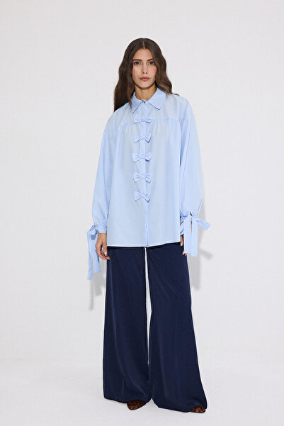 Touché Privé Sleeve-Attached Bow Tie Shirt