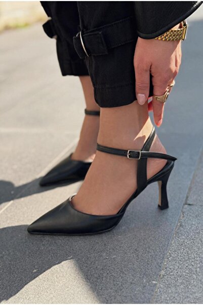 I Love Shoes بيلوريا ستيليتو أسود مطفي جلد