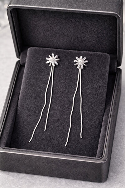 POEM JEWELLERY İnci Detaylı Yıldız Formlu Zincir Sallantılı 925 Gümüş Kadın Küpe