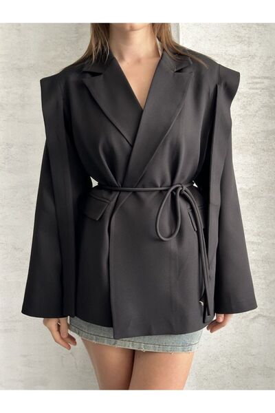 Butik سترة ذات أجنحة سوداء