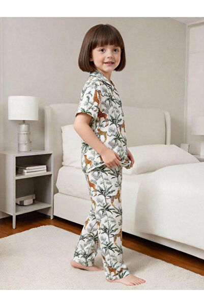 Take Two By Styli طقم بيجاما وقميص بأكمام قصيرة مطبوع عليه رسومات للبنات