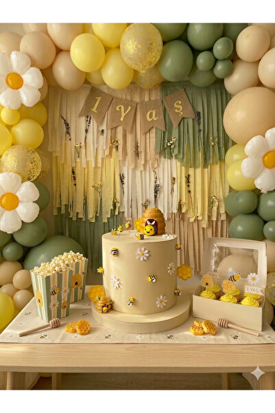 OGELAPARTY Arı Temalı 1 Yaş Maket Pasta - Bal Kovanı ve Papatya Detaylı Çekim...