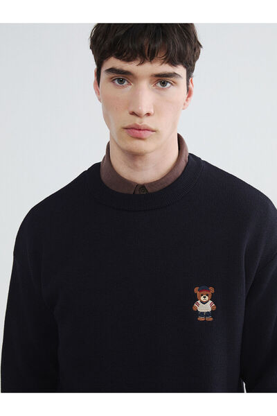 LC Waikiki سترة تريكو رجالية مطرزة برقبة دائرية من Peak New Season