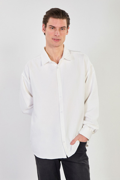 BARRELS AND OIL Men's Regular Fit Classic Shirt - Ecru