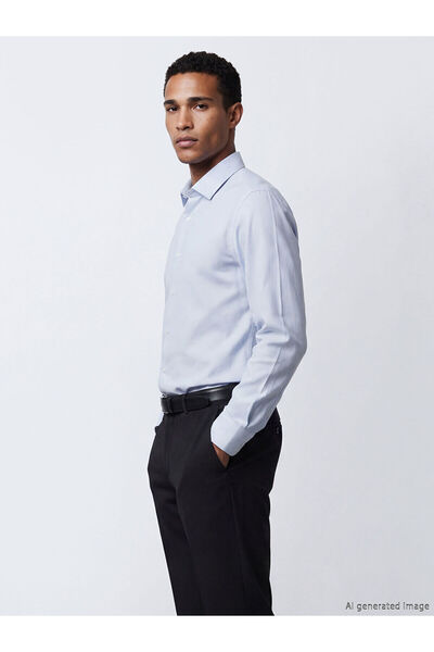 LC Waikiki قميص NEVAVM Farkily Slim Fit Dobby للرجال