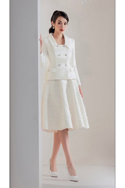 Generic Tweed skirt and crepe jacket