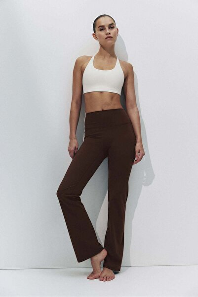 H&M بنطال رياضي واسع الأرجل بتقنية SculptMove™