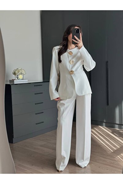 Tugen Co Gold Flower Button Detail Set