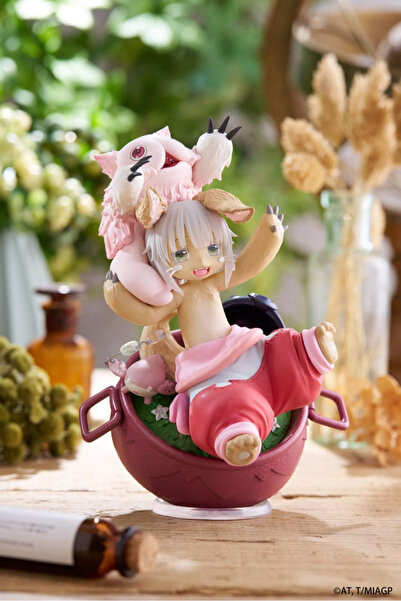 Taito Figurină din PVC Made in Abyss Nanachi "My Treasure" de 16 cm cu bază