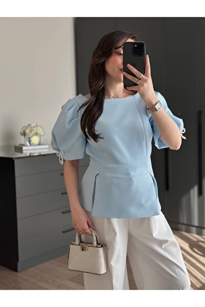 Tugen Co بلوزة من قماش البوليبلين مزينة بفيونكة من اللؤلؤ