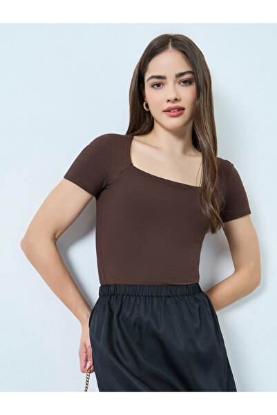 Styli Solid Square Neck Fitted Short Sleeve T-Shirt