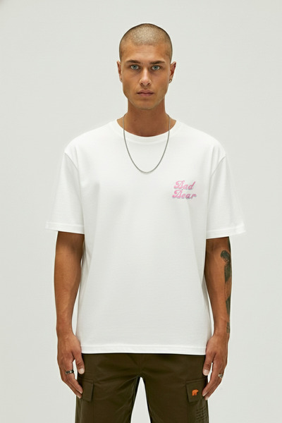 Bad Bear تي شيرت رجالي باللون الوردي والأبيض من Bad Pink مطبوع