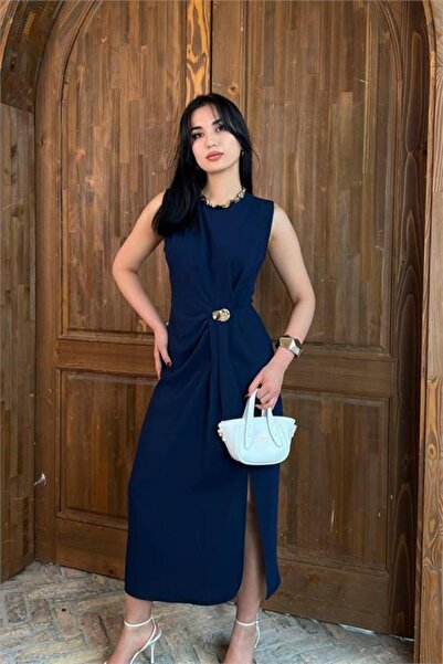 Dipmoda Rochie de damă bleumarin drapată cu detalii aurii detaliu la cataramă...