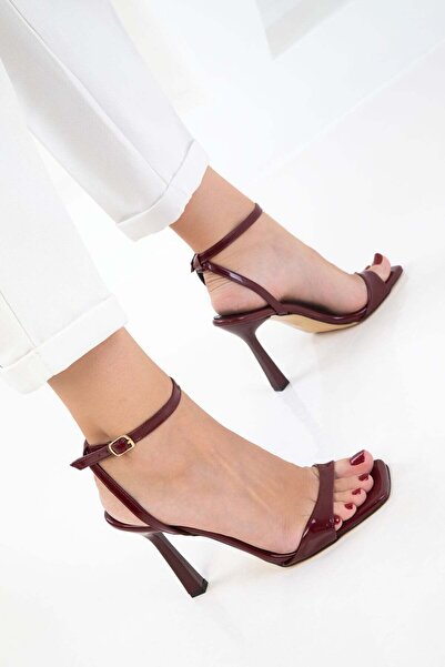 Generic Brand Jowin Burgundy Patent Leather Heeled Ankle Boots in Belt Sizes