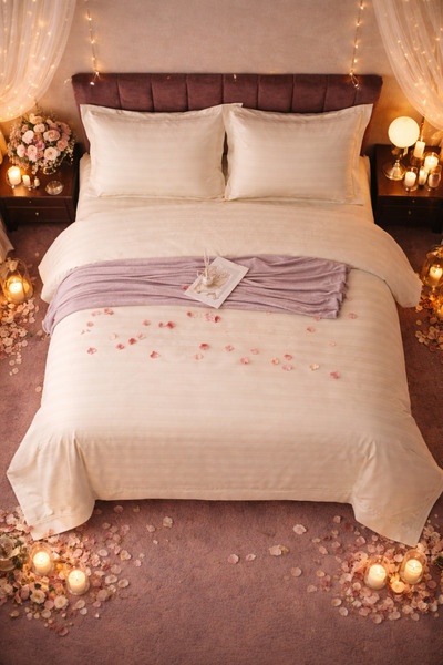 Set de in de pat damasc 4 piese 180x200 cu elastic +25 cm suplimentar, bumbac hotelier, fețe de pernă 55x80 miniatura 4
