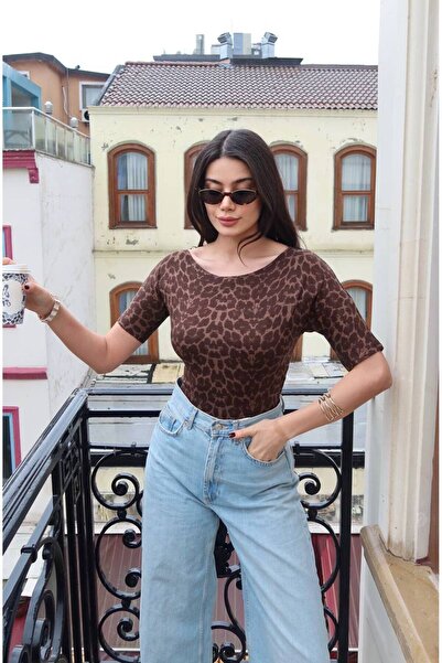EEES KADIN LEOPAR DESENLİ TRANSPARAN DÜŞÜK OMUZ BLUZ