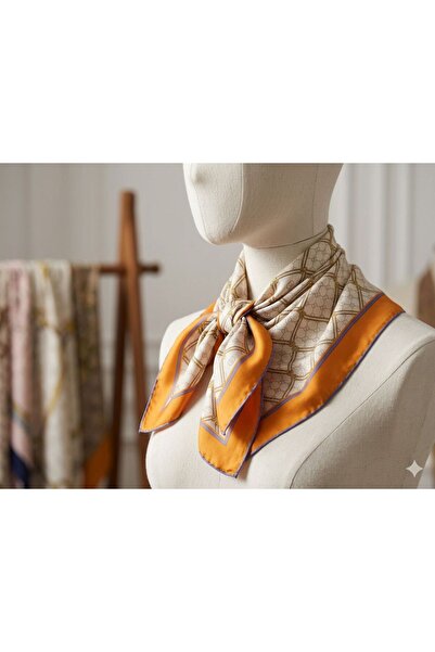 MAESTRO WOMAN Γυναικείο σατέν φουλάρι με πορτοκαλί σχέδιο 70x70