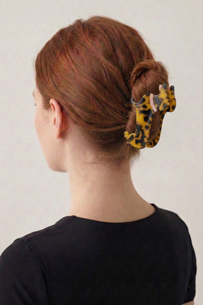 Wuclo طبعة الفهد قطعة من مشابك التثبيت على شكل كلب مع نقش نقشة كلب، أكريليك قطعة