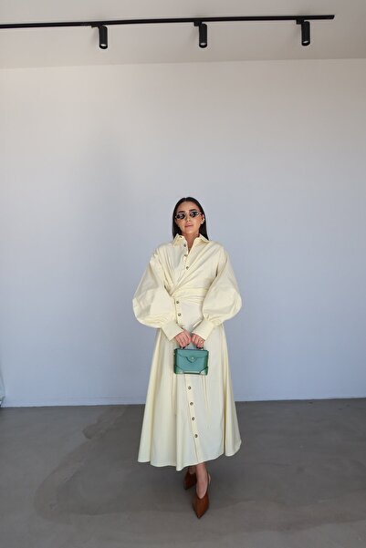 Özge Özgenç Belden Bağlamalı Tasarım Maksi Elbise