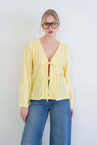 Trend Alaçatı Stili Γυναικεία πλεκτή μπλούζα με κίτρινο λαιμόκοψη V και λεπτο...