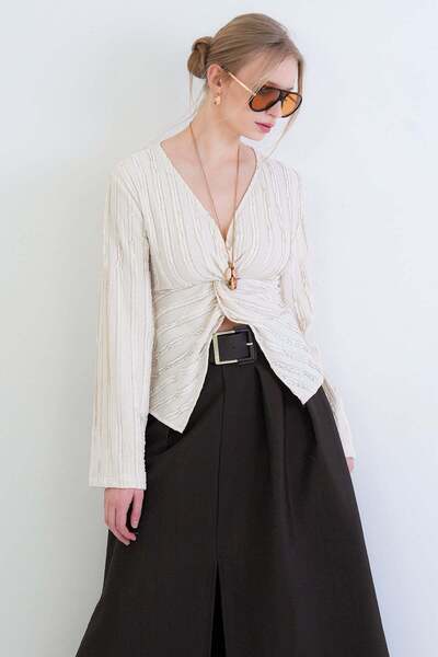 Trend Alaçatı Stili Women's Ecru V-Neck Ruffle Fabric Blouse with Twist Detai...