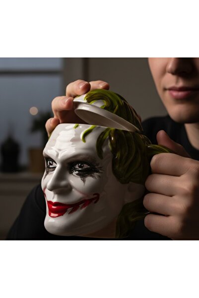 Kuzey Tacı Joker Figürlü 3D Porselen Kupa – Özel Tasarım Karakter Temalı İçec...