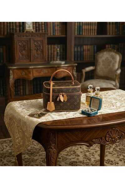 white stars Women's Lv Pattern Modern Arm and Makeup Bag Bag