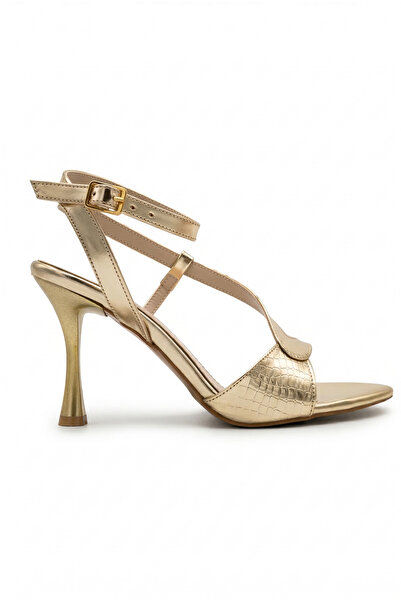 Shoesers حذاء نسائي بتصميم ذهبي معدني وتفاصيل جلد التمساح وكعب عالٍ رفيع للسهرات