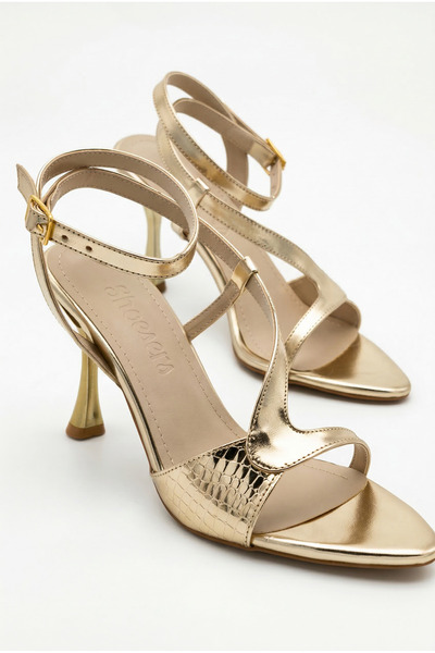 Shoesers Γυναικεία βραδινά παπούτσια με μεταλλικό χρυσό σχέδιο και λεπτομέρει...