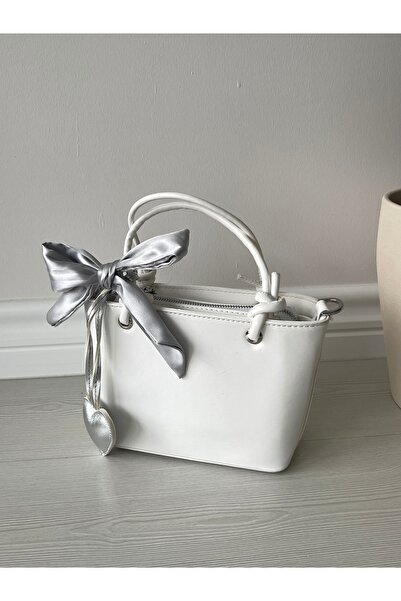 na nura collection White Leather Women's Heart Charm Bracelet and Shoulder Bag