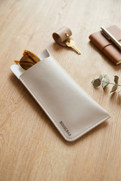 bouscrab Vegan Leather Glasses Case 17x8 cm Lightweight and Compact Design - ...