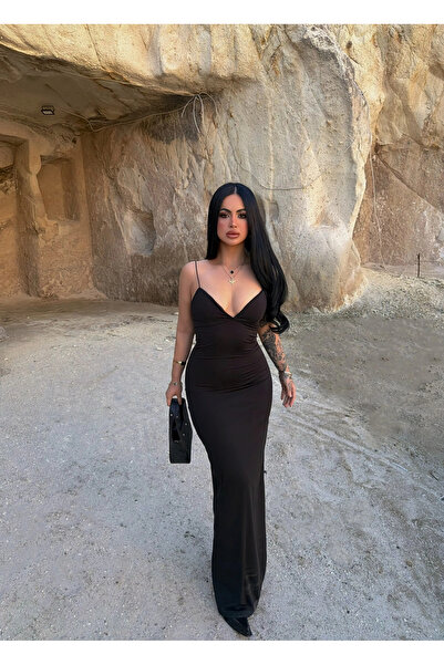 kırmızı butiks Μαύρο μάξι φόρεμα με λουράκια και κορδόνια