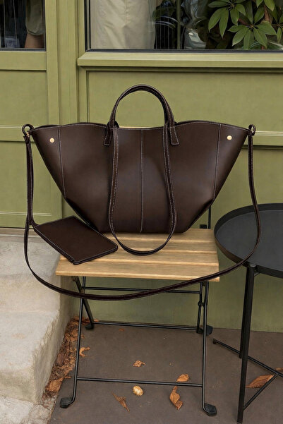 DEZ STORE Μίνιμαλ καφέ δερμάτινη τσάντα tote – Με λεπτομέρεια αποσπώμενης μίν...