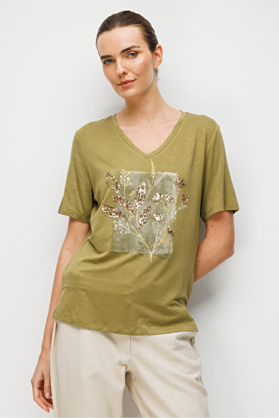 Desen Triko Women's V-Neck Front Sequin Embroidered Combed Cotton T-Shirt Khaki