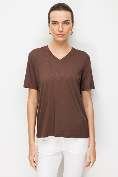 Desen Triko Women's V-Neck Flared Fabric Basic Tshirt Dark Brown