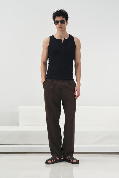 GIESTO Textured Brown Pleated Pants