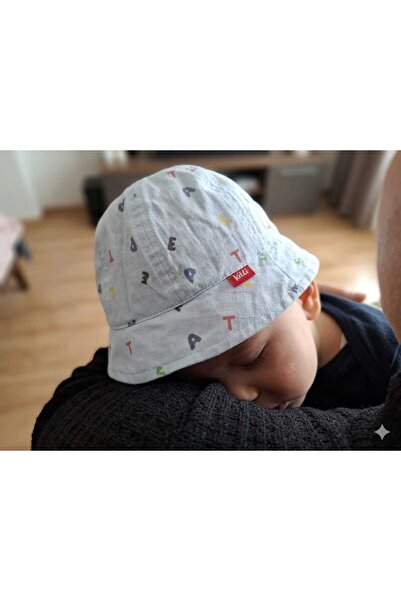 Kitti قبعة فيدورا للأطفال الذكور بتفاصيل حروف، مناسبة للأعمار من 0 إلى 18 شهرًا