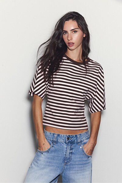 Stradivarius Japon kısa kollu t-shirt