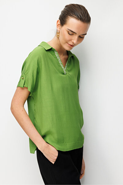 Desen Triko Bluză de damă cu guler brodat și mâneci scurte bumbac moale A.Yeşil