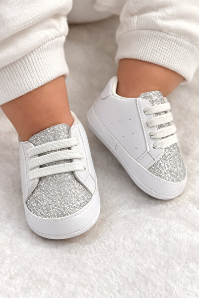 Kiçi حذاء إيرث ستيم سيم الأبيض ذو النعل الطبي المفصل