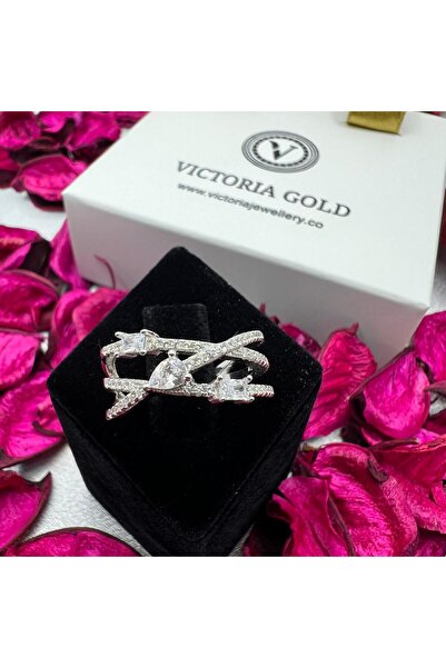Victoria 925 Ayar Gümüş Çok Taşlı Modern Kadın Yüzük – Zirkon Taşlı Şık Tasarım