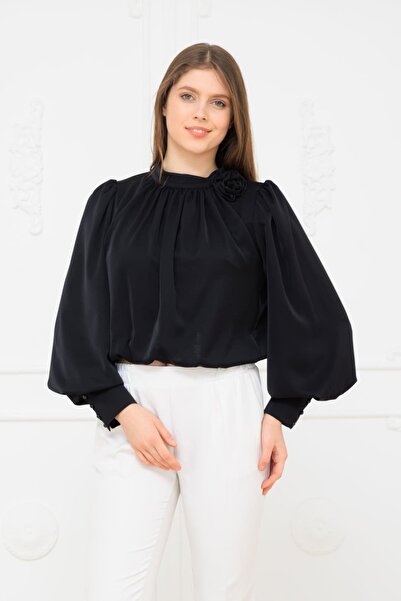 White Corner B1006 Model Special Design Blouse