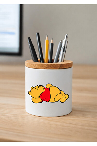 Eylül Design حامل أقلام سيراميك ويني ذا بوه مطبوع مع تفاصيل خشبية لسطح المكتب
