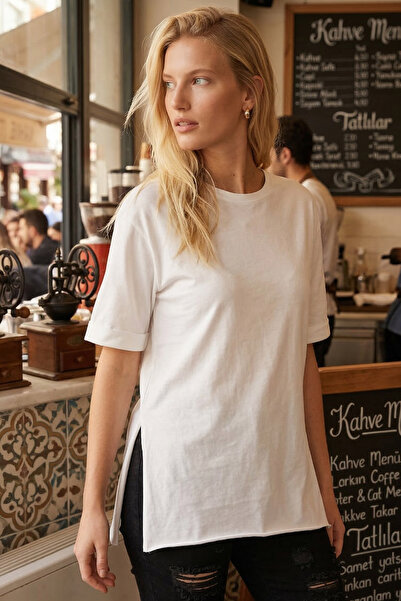 armonika Дамска памучна тениска с кръгла яка, двойни ръкави и разрези отстран...