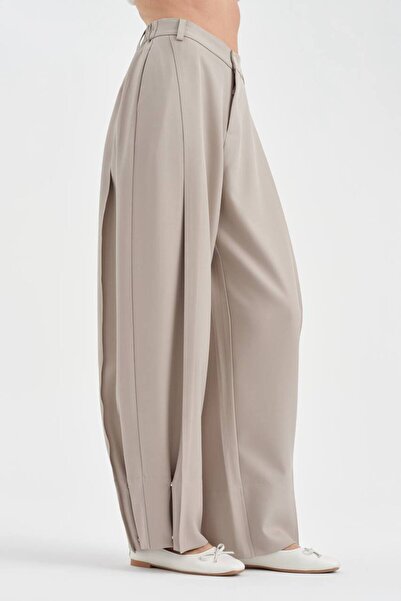 tw3 Γυναικείο παντελόνι με λεπτομέρεια κουμπωτών μανικιών και σχέδιο Balloon Fit