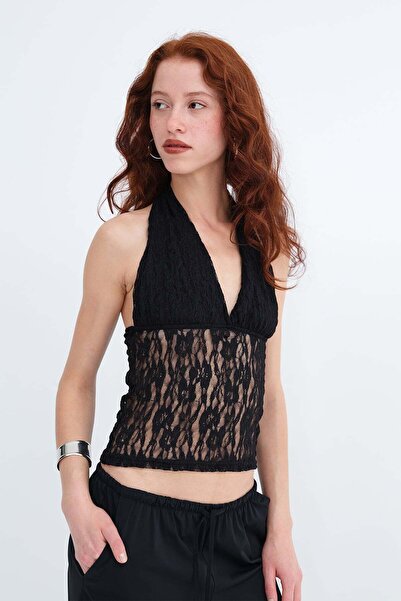 Addax Neckline-Crossed Lace Piece Blouse A18695