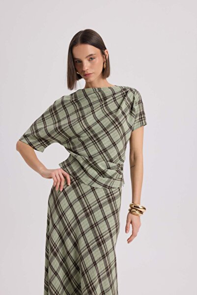 MAI STUDIOS CO. طقم تنورة بيتونيا قماش منقش قطع باللون الأخضر بقصة قصيرة